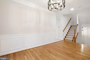 8908 Royal Hannah Ln, Fairfax, VA 22031 - Photo 16