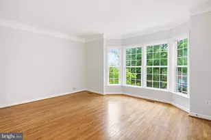 8908 Royal Hannah Ln, Fairfax, VA 22031 - Photo 18