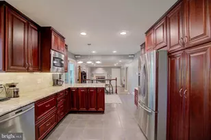 9518 Heathwood Ct, Burke, VA 22015 - Photo 16