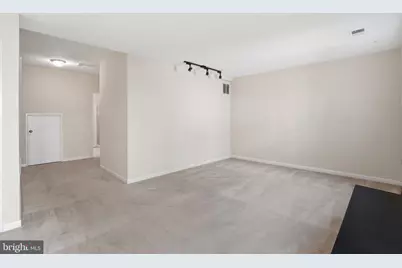 2391 Hunters Square Court, Reston, VA 20191 - Photo 10