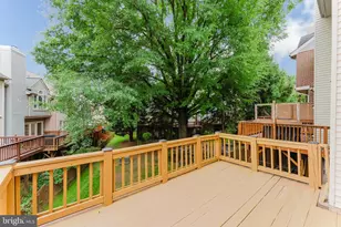 3929 Clares Ct, Fairfax, VA 22033 - Photo 44