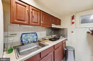 6105 Munson Hill Rd, Falls Church, VA 22044 - Photo 18