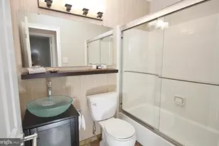 6191 Wellington Commons Dr, Alexandria, VA 22310 - Photo 30