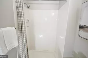 6191 Wellington Commons Dr, Alexandria, VA 22310 - Photo 42