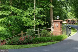 8600 Cathedral Forest Dr, Fairfax Station, VA 22039 - Photo 32