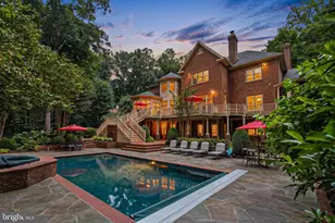 8600 Cathedral Forest Dr, Fairfax Station, VA 22039 - Photo 2