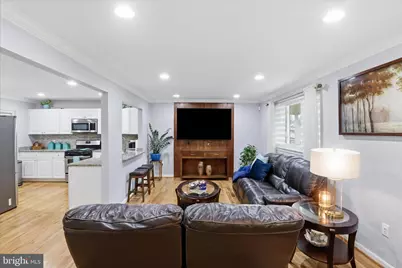 6809 Rolling Road, Springfield, VA 22152 - Photo 6