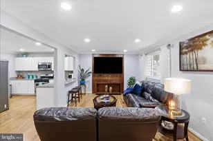 6809 Rolling Rd, Springfield, VA 22152 - Photo 6