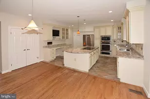 10190 Akhtamar Dr, Great Falls, VA 22066 - Photo 12