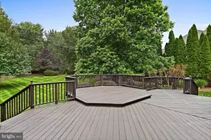 1706 Broadfield Ln, Vienna, VA 22182 - Photo 16