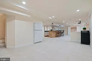 1706 Broadfield Ln, Vienna, VA 22182 - Photo 46