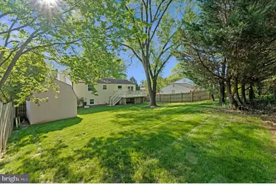 1105 Clarke Street, Herndon, VA 20170 - Photo 4