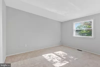 1105 Clarke Street, Herndon, VA 20170 - Photo 22