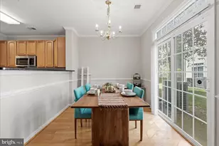 8932 Milford Haven Ct, Lorton, VA 22079 - Photo 4