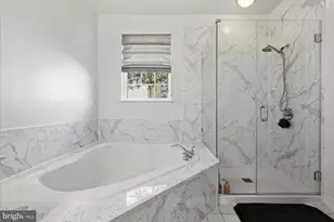 8932 Milford Haven Ct, Lorton, VA 22079 - Photo 12