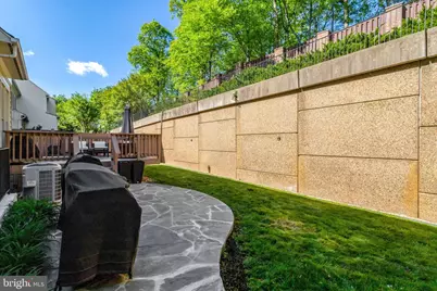 5231 Winter View Drive, Alexandria, VA 22312 - Photo 8