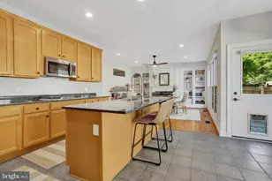 5231 Winter View Dr, Alexandria, VA 22312 - Photo 12