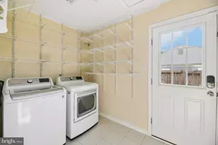 3304 Piper Ln, Alexandria, VA 22306 - Photo 32