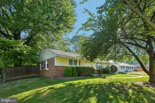 3304 Piper Ln, Alexandria, VA 22306 - Photo 2