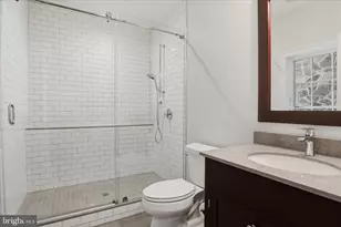 303 Salsbury Ln NW, Vienna, VA 22180 - Photo 70
