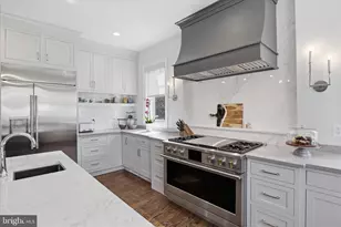 303 Salsbury Ln NW, Vienna, VA 22180 - Photo 22