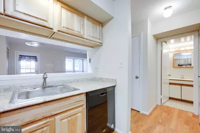 5981 Havener House Way #7000, Centreville, VA 20120 - Photo 10