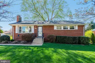 5230 Oldcastle Ln, Springfield, VA 22151 - Photo 1