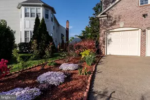 8103 Haddington Ct, Fairfax Station, VA 22039 - Photo 4