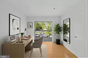 3179 Summit Square Dr, Oakton, VA 22124 - Photo 36