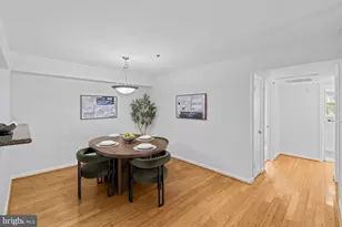 3179 Summit Square Dr, Oakton, VA 22124 - Photo 18