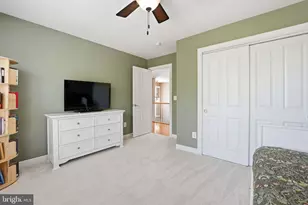 9805 Amsterdam St, Lorton, VA 22079 - Photo 38