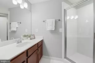 9805 Amsterdam St, Lorton, VA 22079 - Photo 48