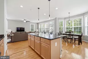 9805 Amsterdam St, Lorton, VA 22079 - Photo 16