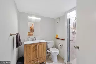 12617 Glenbrooke Woods Dr, Herndon, VA 20171 - Photo 18