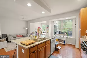 12922 Starters Ln, Fairfax, VA 22033 - Photo 10