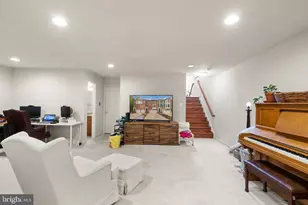 12922 Starters Ln, Fairfax, VA 22033 - Photo 34