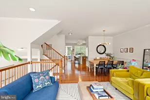 12922 Starters Ln, Fairfax, VA 22033 - Photo 4