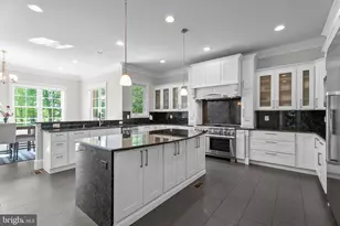 9889 Oxcrest Dr, Fairfax Station, VA 22039 - Photo 22