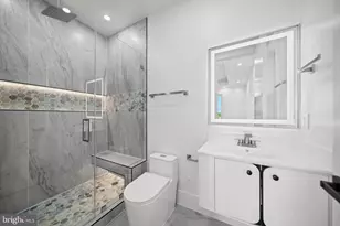 1835 Pimmit Dr, Falls Church, VA 22043 - Photo 18