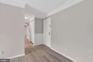 2300 Pimmit Dr, Falls Church, VA 22043 - Photo 10
