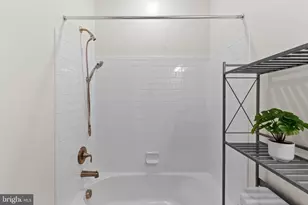 13385 Launders St, Herndon, VA 20171 - Photo 26