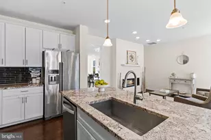 13385 Launders St, Herndon, VA 20171 - Photo 14