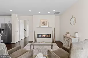 13385 Launders St, Herndon, VA 20171 - Photo 8