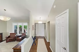 13905 Deviar Dr, Centreville, VA 20120 - Photo 10