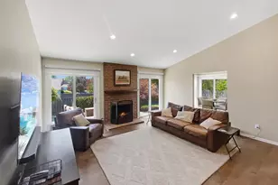 13905 Deviar Dr, Centreville, VA 20120 - Photo 12