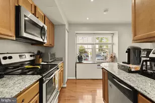 5039 Head Ct, Fairfax, VA 22032 - Photo 8