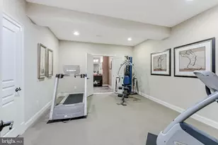 9113 Dara Ln, Great Falls, VA 22066 - Photo 52