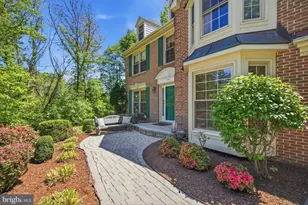 6762 Bronze Post Rd, Centreville, VA 20121 - Photo 4
