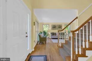6762 Bronze Post Rd, Centreville, VA 20121 - Photo 6