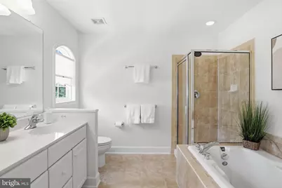 2409 Huntington Park Drive, Alexandria, VA 22303 - Photo 20